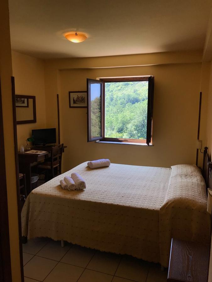La Locanda Di San Francesco Hotel Viggianello Bagian luar foto